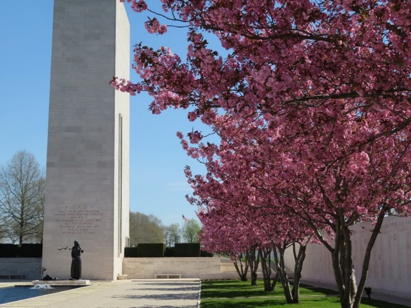 Court of Honor Netherlands American Cemetery with the chapel and the Wall of the Missing. Credits: American Battle Monuments Commission 