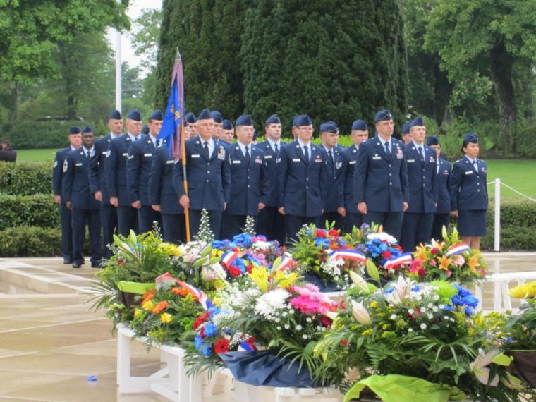 Members of the U.S. Air Force stand in uniform during the ceremony. 