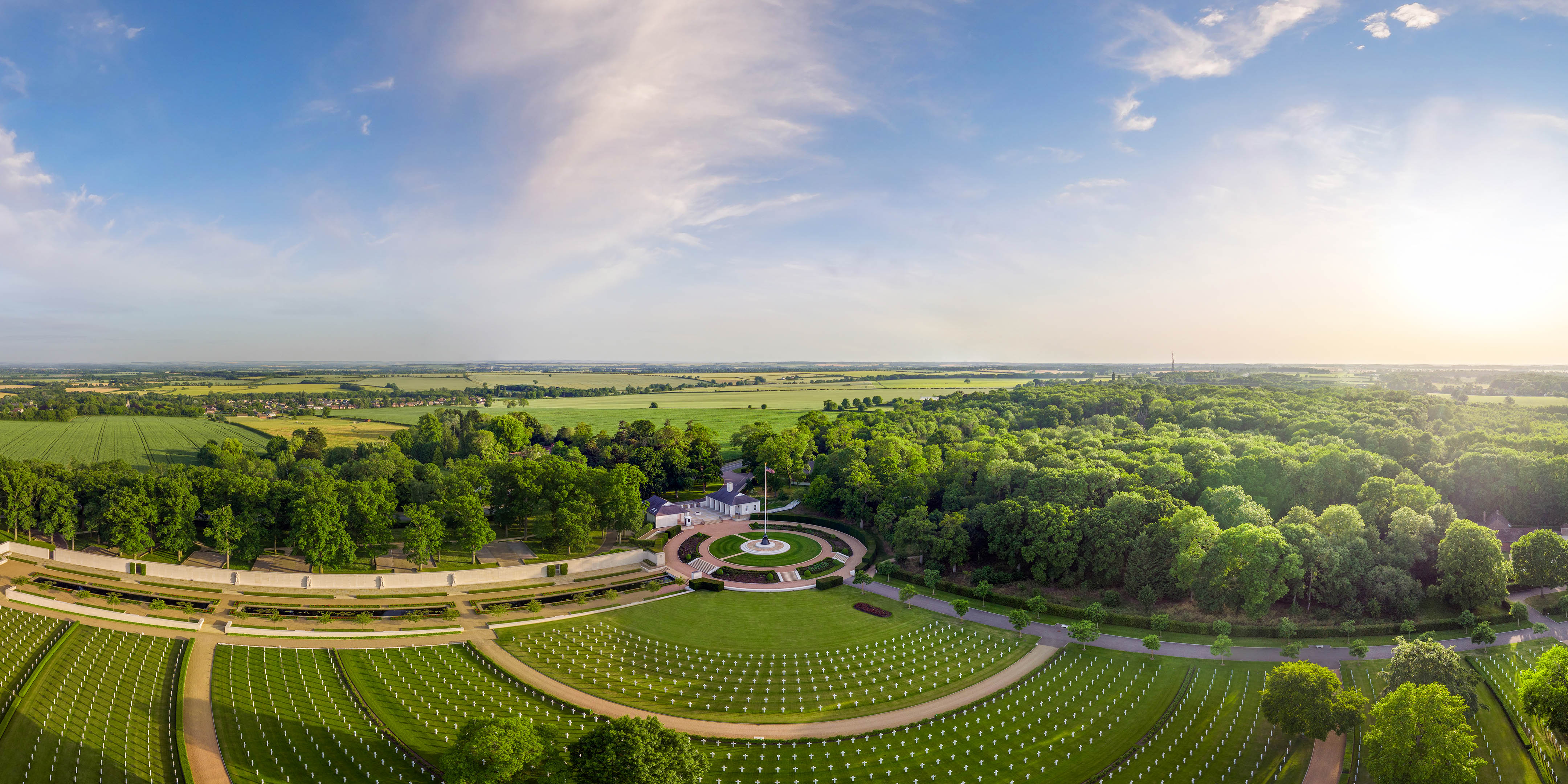 Panoramic view of Cambridge American Cemetery from virtual tour