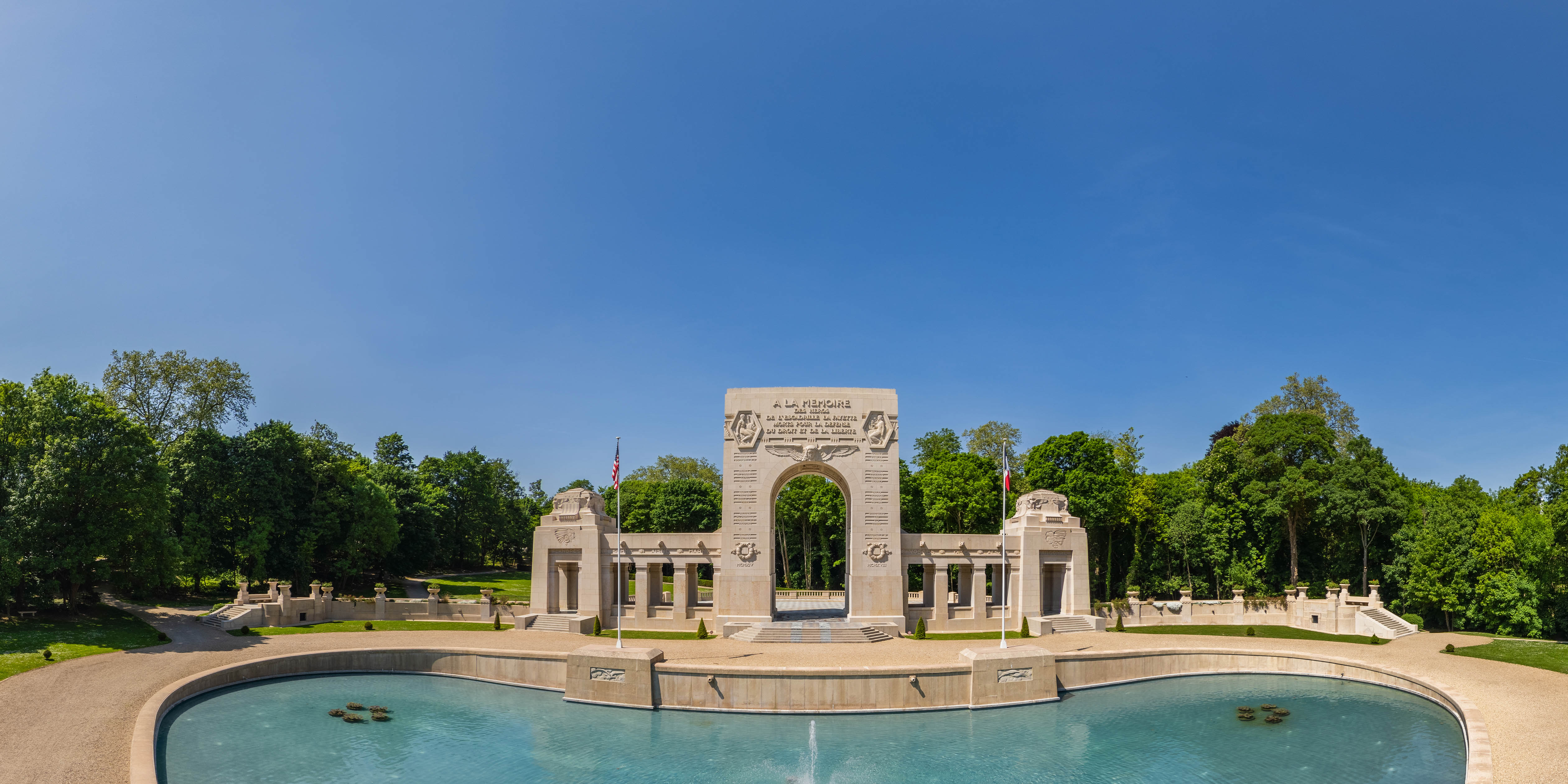 Panoramic view of Lafayette Escadrille Memorial Cemetery from virtual tour