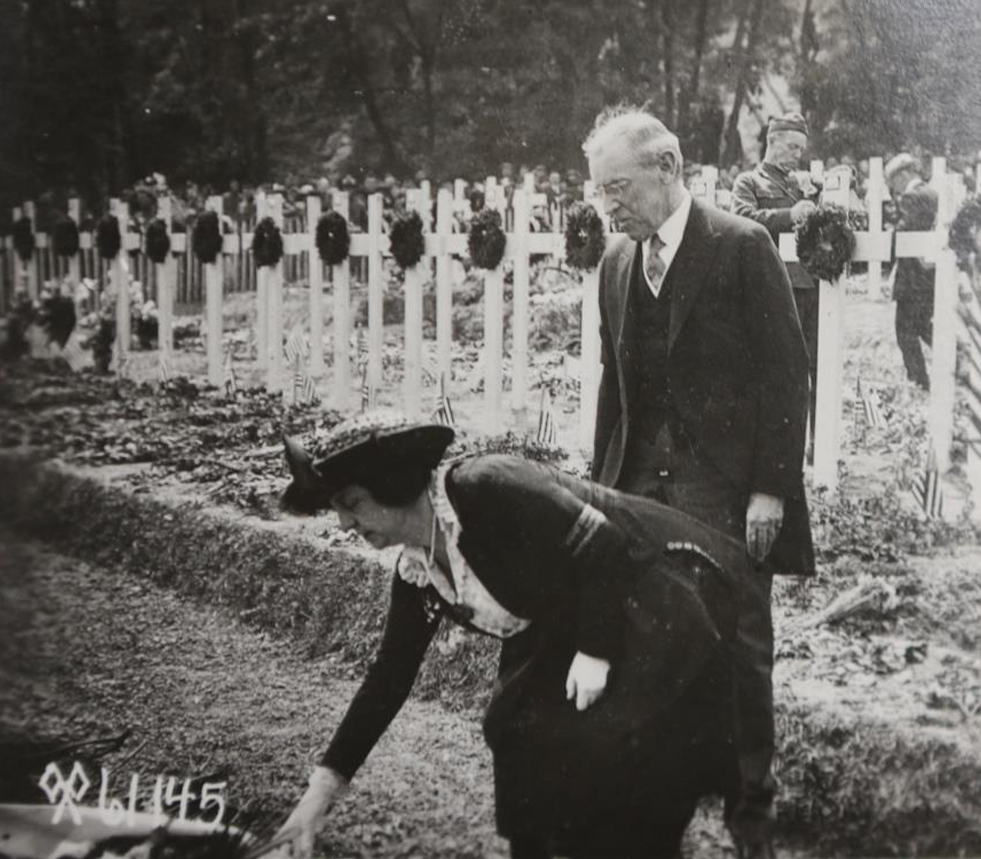 President Woodrow Wilson and his wife Edith laying a wreath in Suresnes American Cemetery on Memorial Day 1919 President Woodrow Wilson and his wife Edith laying a wreath in Suresnes American Cemetery on Memorial Day 1919