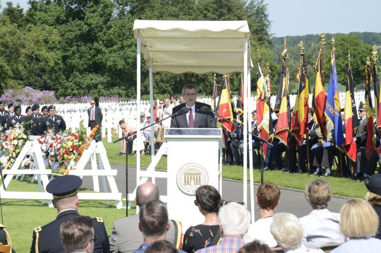 Chargé d’Affaires Matthew Lussenhop delivers remarks during the 2018 Memorial Day Ceremony at Henri-Chapelle American Cemetery. Image courtesy of U.S. Embassy Belgium.