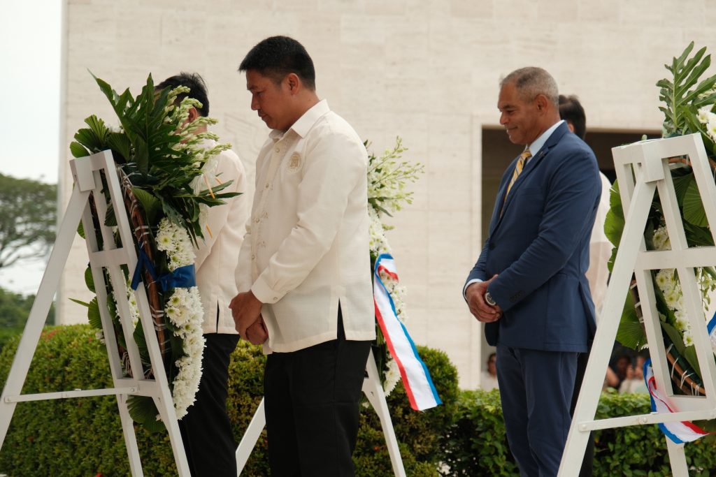 ABMC Chairman U.S. Army Gen. (Ret.) Michael X. Garrett presenting the ABMC wreath at Manila American Cemetery for Veterans Day. Credits: American Battle Monuments Commission
