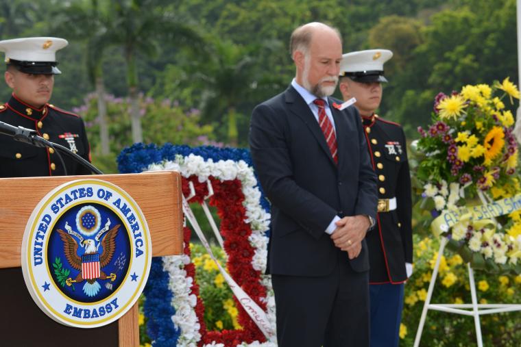 U.S. Ambassador to Panama Jonathan Farrar participated in the 2014 Memorial Day Ceremony at Corozal American Cemetery in Panama.
