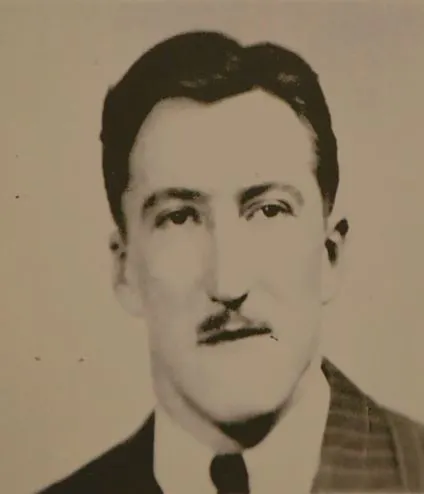 A black and white headshot of Pvt. Warren Fields
