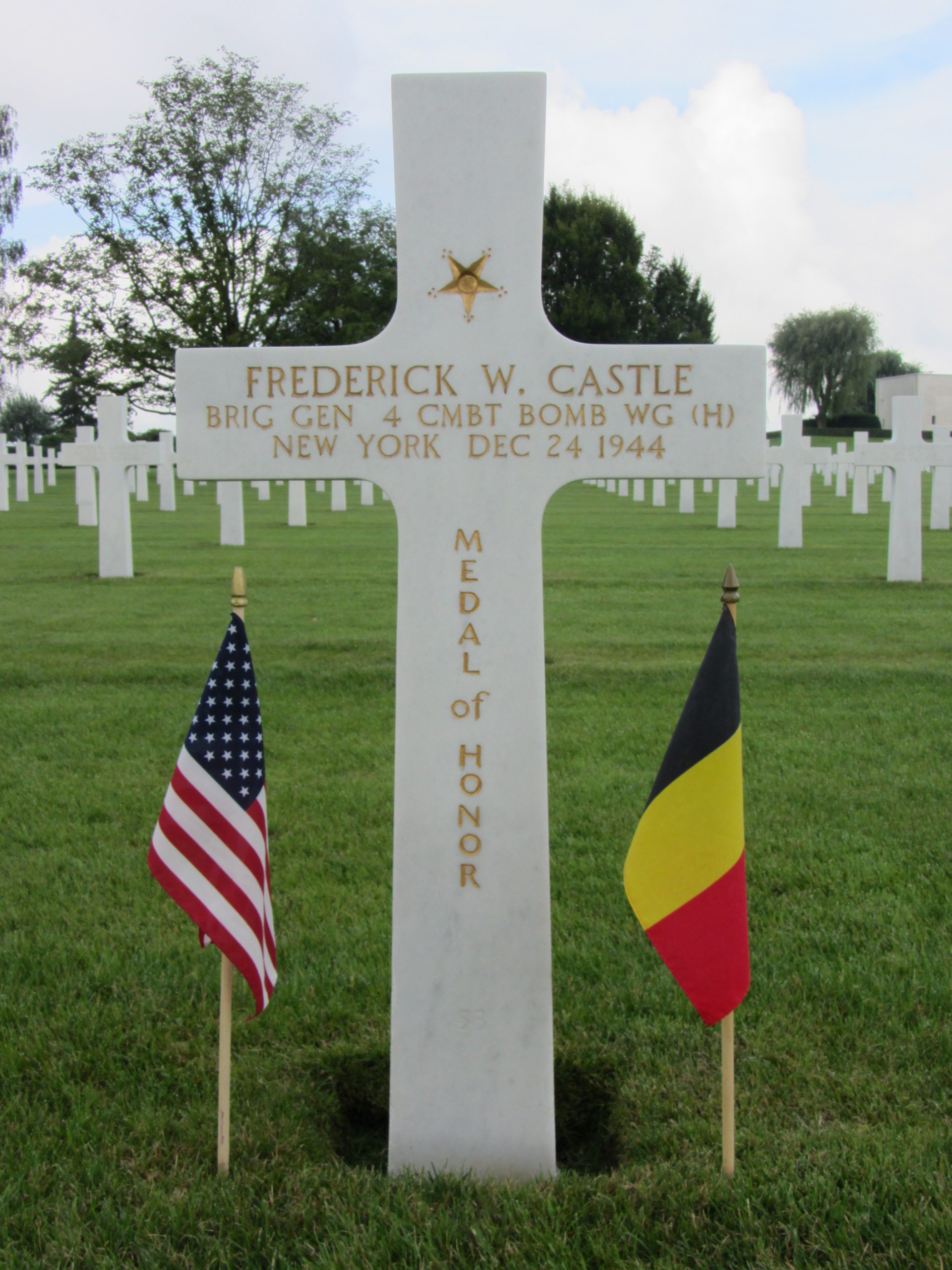 Picture of the headstone of Brig. Gen. Frederick W. Castle at Henri-Chapelle American Cemetery. Credit: American Battle Monuments Commission. 