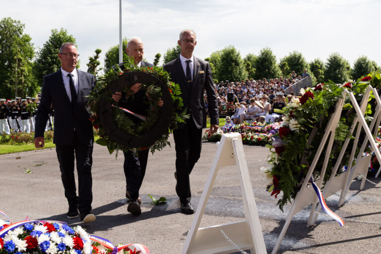 ABMC Secretary William Matz laid a wreath during the ceremony at Aisne-Marne American Cemetery. Photo credit: Julien Nguyen-Kim/American Battle Monuments Commission.