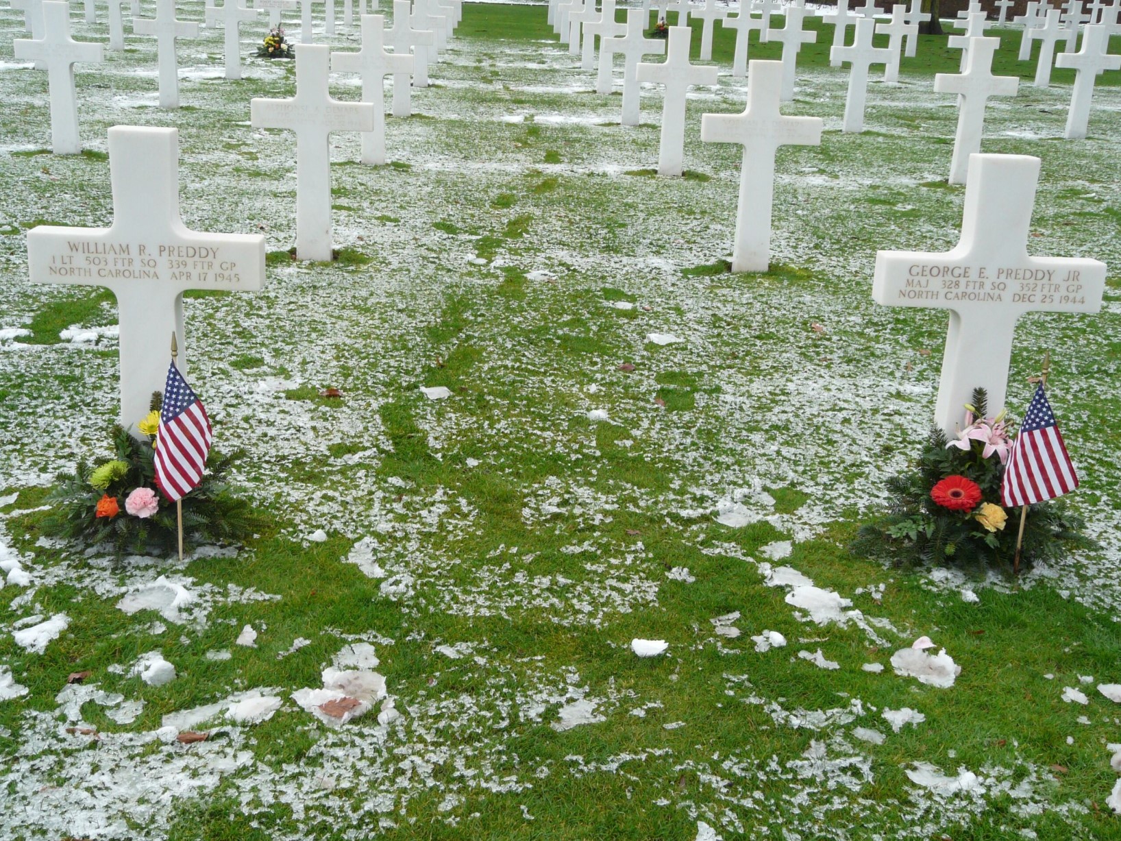Picture of the headstones of 1st Lt. William R. Preddy and Maj. George E. Preddy at Lorraine American Cemetery. Credit: American Battle Monuments Commission.